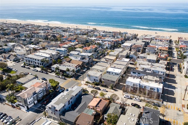 400 1st Street, Manhattan Beach, California 90266, 5 Bedrooms Bedrooms, ,5 BathroomsBathrooms,Residential,Sold,1st,SB21021125