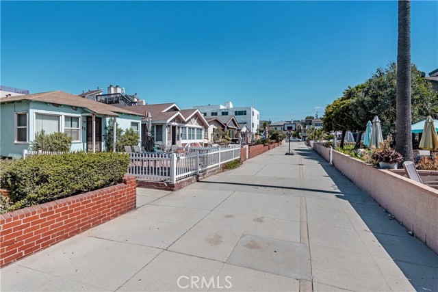 49 7th Street, Hermosa Beach, California 90254, 3 Bedrooms Bedrooms, ,1 BathroomBathrooms,Residential,Sold,7th,SB19233315