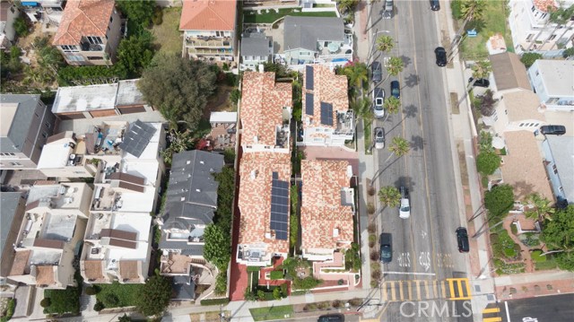 702 Juanita Avenue, Redondo Beach, California 90277, 4 Bedrooms Bedrooms, ,3 BathroomsBathrooms,Residential,Sold,Juanita,PW20121248