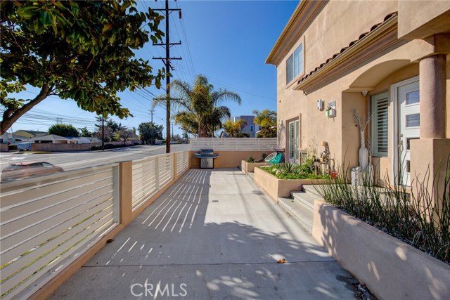 2803 190th Street, Redondo Beach, California 90278, 3 Bedrooms Bedrooms, ,3 BathroomsBathrooms,Residential,Sold,190th,SB20248119