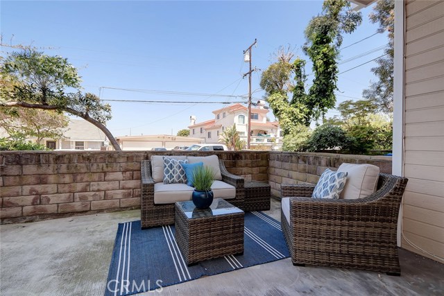 1916 Rockefeller Lane, Redondo Beach, California 90278, 3 Bedrooms Bedrooms, ,2 BathroomsBathrooms,Residential,Sold,Rockefeller,SB20073261