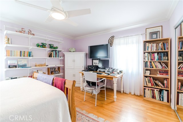 126 8th Street, Hermosa Beach, California 90254, 2 Bedrooms Bedrooms, ,2 BathroomsBathrooms,Residential,Sold,8th,SB18121226