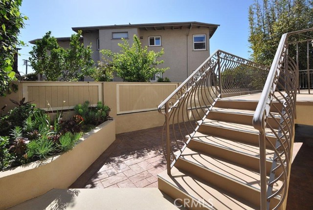 521 Irena Avenue, Redondo Beach, California 90277, 5 Bedrooms Bedrooms, ,3 BathroomsBathrooms,Residential,Sold,Irena,SB19053298