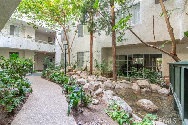 2 Bed Home for Sale in Los Angeles, California