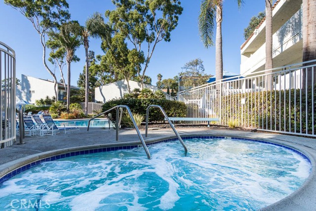 800 Camino Real, Redondo Beach, California 90277, 1 Bedroom Bedrooms, ,1 BathroomBathrooms,Residential,Sold,Camino Real,SB21066812