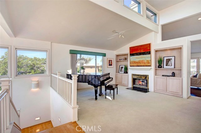 939 1st Street, Manhattan Beach, California 90266, 4 Bedrooms Bedrooms, ,4 BathroomsBathrooms,Residential,Sold,1st,SB17057614