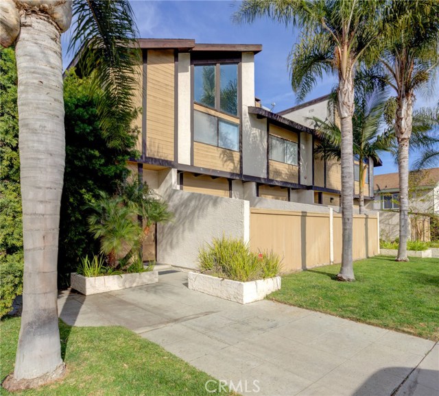 2519 Carnegie Lane, Redondo Beach, California 90278, 2 Bedrooms Bedrooms, ,2 BathroomsBathrooms,Residential,Sold,Carnegie,SB20235745