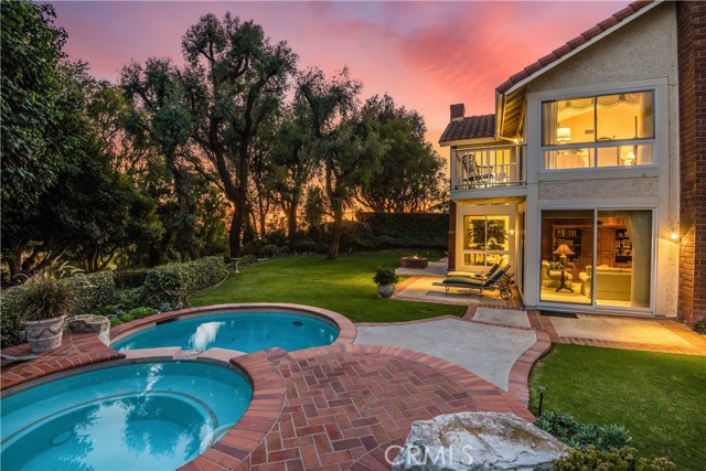 30 Country Lane, Rolling Hills Estates, California 90274, 4 Bedrooms Bedrooms, ,3 BathroomsBathrooms,Residential,Sold,Country,PV20008368