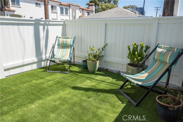 598 33rd Street, Manhattan Beach, California 90266, 5 Bedrooms Bedrooms, ,5 BathroomsBathrooms,Residential,Sold,33rd,SB21107096