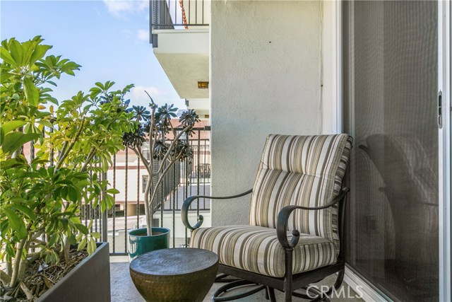 1720 Ardmore Avenue, Hermosa Beach, California 90254, 2 Bedrooms Bedrooms, ,1 BathroomBathrooms,Residential,Sold,Ardmore,SB19071889