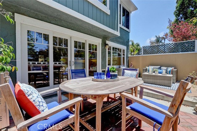 Outdoor Patio overlooking Greenbelt