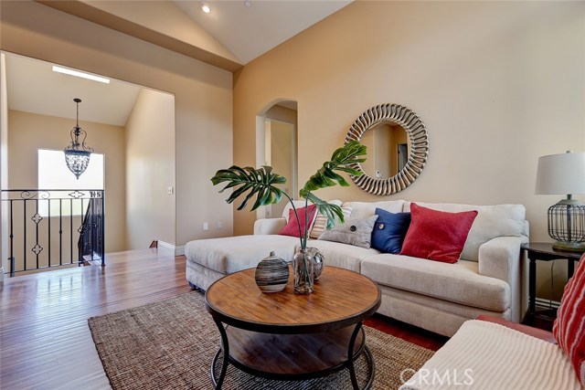 2021 Gates Avenue, Redondo Beach, California 90278, 4 Bedrooms Bedrooms, ,3 BathroomsBathrooms,Residential,Sold,Gates,SB18274238