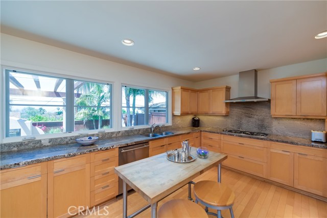 2631 Via Carrillo, Palos Verdes Estates, California 90274, 3 Bedrooms Bedrooms, ,2 BathroomsBathrooms,Residential,Sold,Via Carrillo,PV17093733