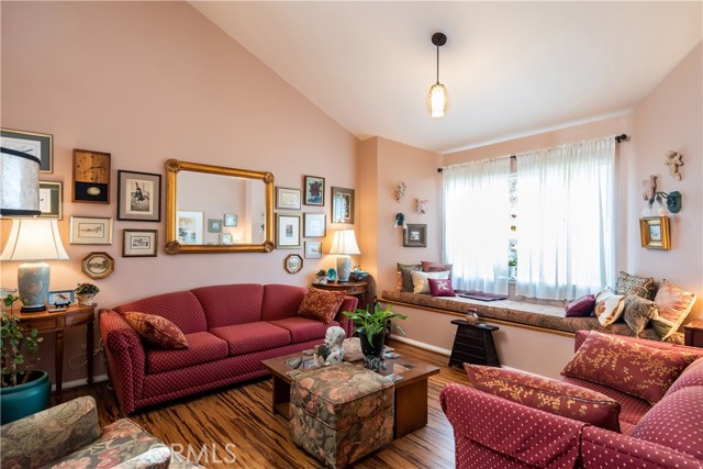 1810 Pullman Lane, Redondo Beach, California 90278, 4 Bedrooms Bedrooms, ,2 BathroomsBathrooms,Residential,Sold,Pullman,SB19032295