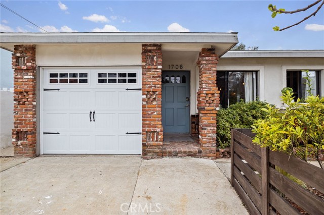 1708 Spreckels Lane, Redondo Beach, California 90278, 3 Bedrooms Bedrooms, ,2 BathroomsBathrooms,Residential,Sold,Spreckels,SB20220711