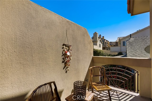 620 Juanita Avenue, Redondo Beach, California 90277, 3 Bedrooms Bedrooms, ,2 BathroomsBathrooms,Residential,Sold,Juanita,SB19033895