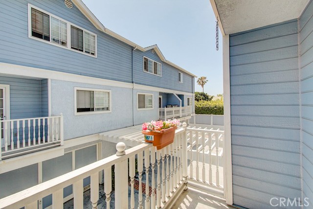 313 Broadway, Redondo Beach, California 90277, 3 Bedrooms Bedrooms, ,2 BathroomsBathrooms,Residential,Sold,Broadway,SB19186763