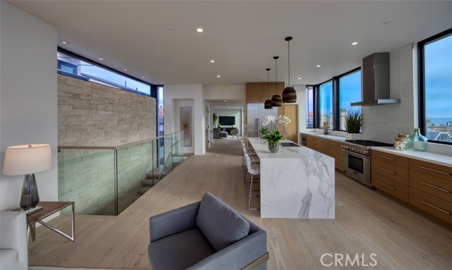 246 30th Street, Hermosa Beach, California 90254, 4 Bedrooms Bedrooms, ,4 BathroomsBathrooms,Residential,Sold,30th,SB19212204