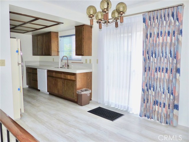 2703 Rockefeller Lane, Redondo Beach, California 90278, 2 Bedrooms Bedrooms, ,2 BathroomsBathrooms,Residential,Sold,Rockefeller,SB19140385