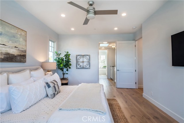1900 Lynngrove Drive, Manhattan Beach, California 90266, 5 Bedrooms Bedrooms, ,2 BathroomsBathrooms,Residential,Sold,Lynngrove,SB19050815