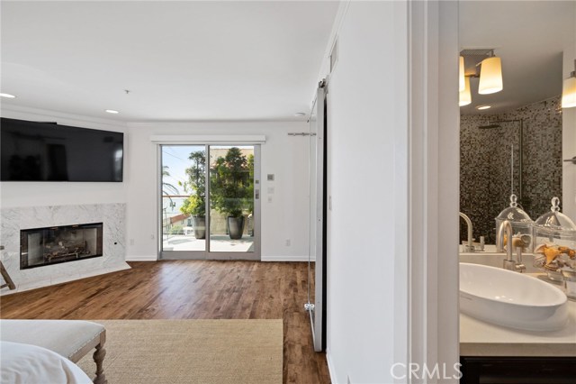 315 24th Street, Manhattan Beach, California 90266, 3 Bedrooms Bedrooms, ,3 BathroomsBathrooms,Residential,Sold,24th,SB20212174