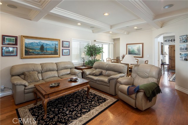 2208 Warfield Avenue, Redondo Beach, California 90278, 4 Bedrooms Bedrooms, ,2 BathroomsBathrooms,Residential,Sold,Warfield,SB19044188