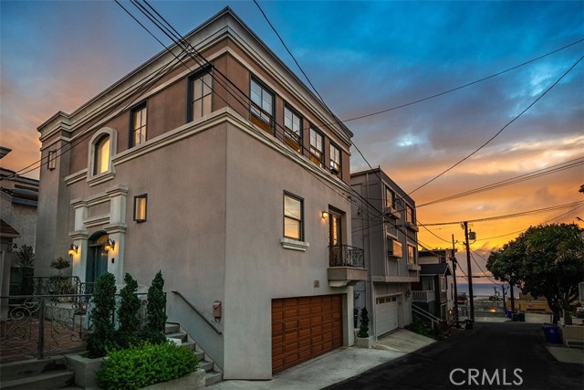 228 9th Place, Manhattan Beach, California 90266, 3 Bedrooms Bedrooms, ,4 BathroomsBathrooms,Residential,Sold,9th,SB19029097