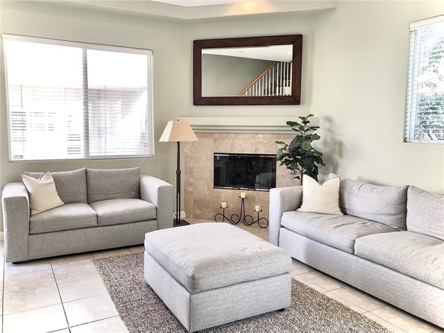 2220 Rockefeller Lane, Redondo Beach, California 90278, 3 Bedrooms Bedrooms, ,2 BathroomsBathrooms,Residential,Sold,Rockefeller,PV19241545