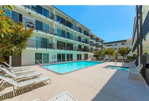 1720 Ardmore Avenue, Hermosa Beach, California 90254, 1 Bedroom Bedrooms, ,1 BathroomBathrooms,Residential,Sold,Ardmore,SB17154735