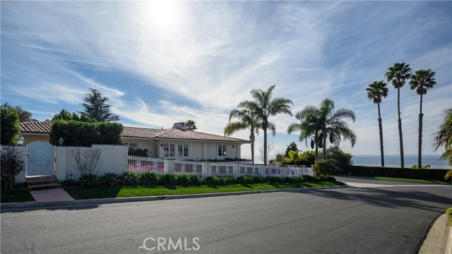 1600 Via Barcelona, Palos Verdes Estates, California 90274, 5 Bedrooms Bedrooms, ,3 BathroomsBathrooms,Residential,Sold,Via Barcelona,SB20043277