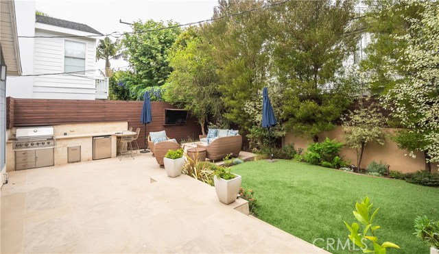 2812 Elm Avenue, Manhattan Beach, California 90266, 4 Bedrooms Bedrooms, ,4 BathroomsBathrooms,Residential,Sold,Elm,SB20183081