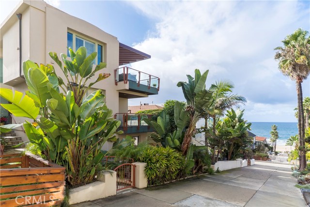 224 29th Street, Manhattan Beach, California 90266, 5 Bedrooms Bedrooms, ,6 BathroomsBathrooms,Residential,Sold,29th,SB18006012