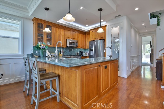 1725 Ford Avenue, Redondo Beach, California 90278, 4 Bedrooms Bedrooms, ,4 BathroomsBathrooms,Residential,Sold,Ford,CV21038454