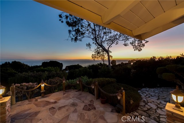 3 Cinnamon Lane, Rancho Palos Verdes, California 90275, 4 Bedrooms Bedrooms, ,3 BathroomsBathrooms,Residential,Sold,Cinnamon,PV18009862