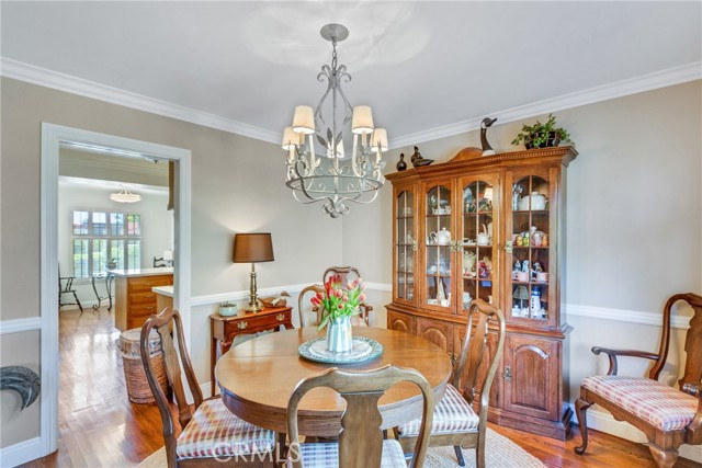 25 Via Granada, Rolling Hills Estates, California 90274, 3 Bedrooms Bedrooms, ,2 BathroomsBathrooms,Residential,Sold,Via Granada,TR21114102