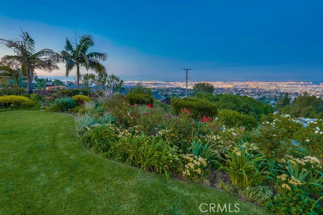 33 Avenida Corona, Rancho Palos Verdes, California 90275, 4 Bedrooms Bedrooms, ,4 BathroomsBathrooms,Residential,Sold,Avenida Corona,PV20116001