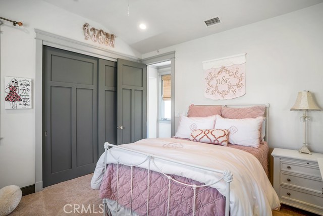 717 31st Street, Manhattan Beach, California 90266, 5 Bedrooms Bedrooms, ,4 BathroomsBathrooms,Residential,Sold,31st,SB20133656