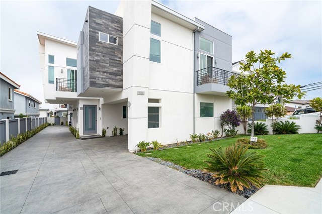 1921 Speyer Lane, Redondo Beach, California 90278, 4 Bedrooms Bedrooms, ,3 BathroomsBathrooms,Residential,Sold,Speyer,PV19099072