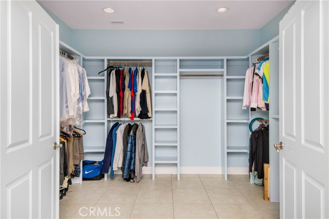 Master Bedroom walk in closet