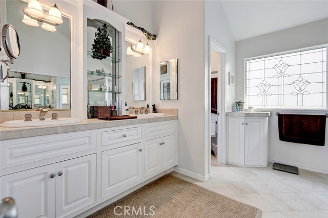 3400 Maple Avenue, Manhattan Beach, California 90266, 4 Bedrooms Bedrooms, ,3 BathroomsBathrooms,Residential,Sold,Maple,SB20185640