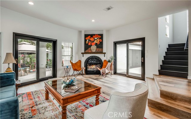 1151 Lynngrove Drive, Manhattan Beach, California 90266, 5 Bedrooms Bedrooms, ,3 BathroomsBathrooms,Residential,Sold,Lynngrove,SB20087988