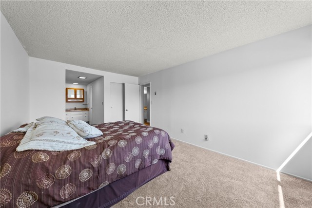 400 Faye Lane, Redondo Beach, California 90277, 4 Bedrooms Bedrooms, ,2 BathroomsBathrooms,Residential,Sold,Faye,SB21058245