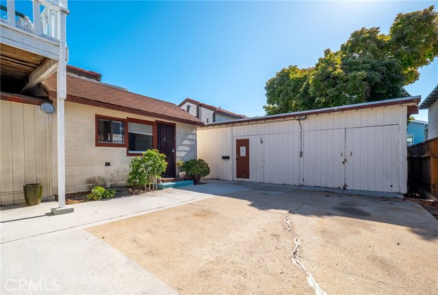 117 Helberta Avenue, Redondo Beach, California 90277, 4 Bedrooms Bedrooms, ,4 BathroomsBathrooms,Residential,Sold,Helberta,SB20097493