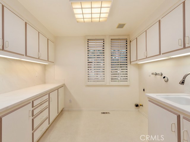 8 Eastfield Drive, Rolling Hills, California 90274, 5 Bedrooms Bedrooms, ,2 BathroomsBathrooms,Residential,Sold,Eastfield,SB17221489