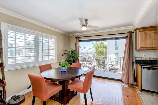 831 6th Street, Hermosa Beach, California 90254, 2 Bedrooms Bedrooms, ,1 BathroomBathrooms,Residential,Sold,6th,SB20097498