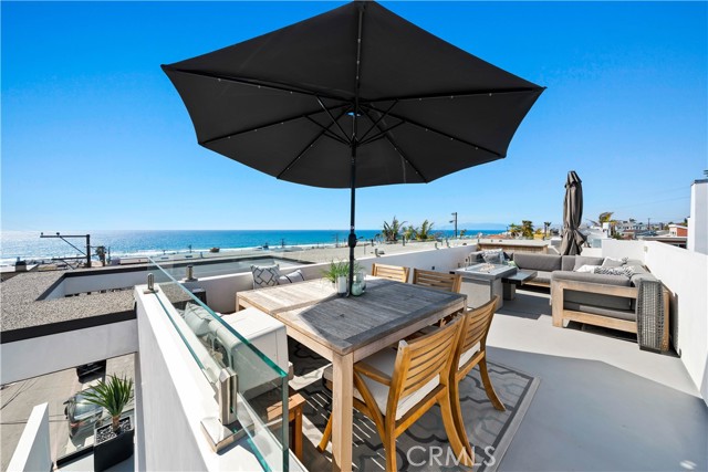 246 30th Street, Hermosa Beach, California 90254, 4 Bedrooms Bedrooms, ,3 BathroomsBathrooms,Residential,Sold,30th,SB21105891