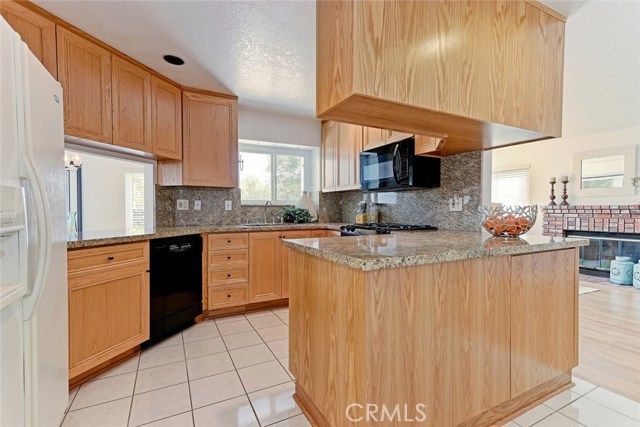 2103 Bataan Road, Redondo Beach, California 90278, 3 Bedrooms Bedrooms, ,2 BathroomsBathrooms,Residential,Sold,Bataan,SB17145810