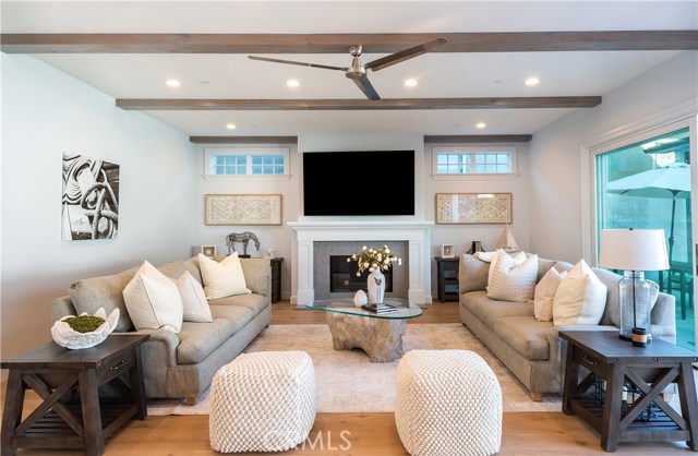 1900 Lynngrove Drive, Manhattan Beach, California 90266, 5 Bedrooms Bedrooms, ,2 BathroomsBathrooms,Residential,Sold,Lynngrove,SB19050815