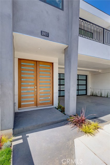 1807 Green Lane, Redondo Beach, California 90278, 5 Bedrooms Bedrooms, ,5 BathroomsBathrooms,Residential,Sold,Green,PV19214279