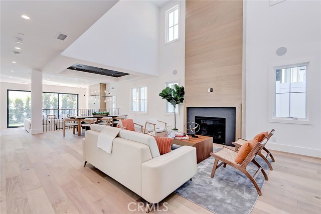 3405 Pine Avenue, Manhattan Beach, California 90266, 5 Bedrooms Bedrooms, ,4 BathroomsBathrooms,Residential,Sold,Pine,SB20165715